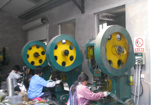 Packaging barrels equipment